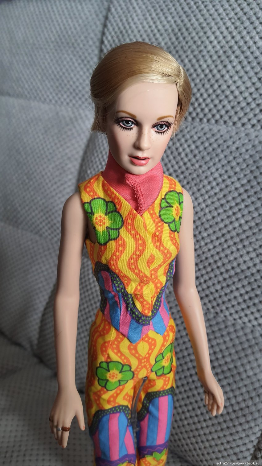 Виниловая портретная кукла Twiggy от Franklin mint - фотообзор (фото 10)