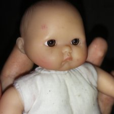 Очаровательный малыш Беренжер. Помогите убрать пятна