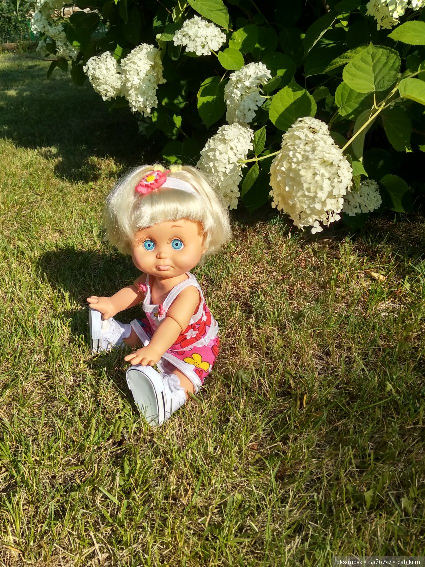 Сара и Шерри на даче — Куклы Galoob Baby Face (Фейсинки): винтаж 90