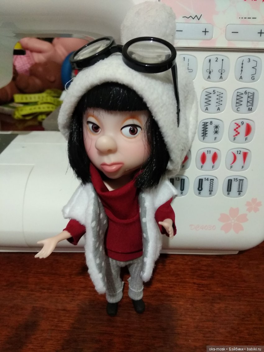 Эдна МОДница — Кукла Эдна Мод (Edna Mode): Суперсемейка (The Incredibles) (фото 6)