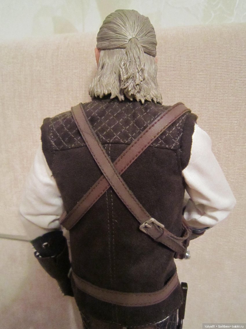 Фигурка ведьмака Геральта — MTToys The White Wolf 1/6 Geralt (фото 7)