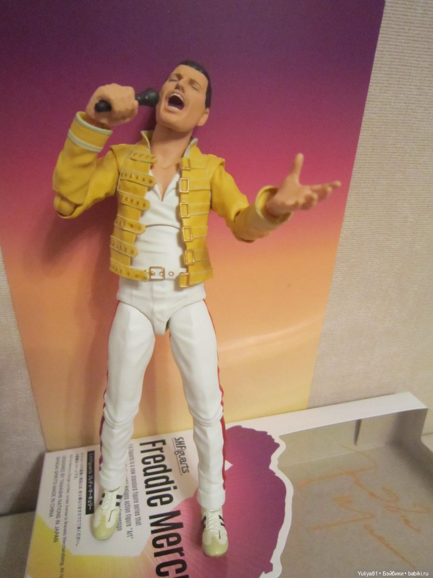 Фигурка Фредди Меркьюри Bandai