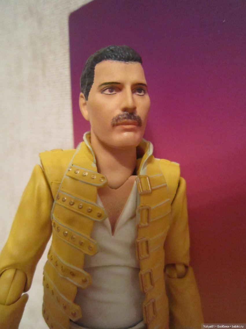 Фигурка Фредди Меркьюри Bandai (фото 6)