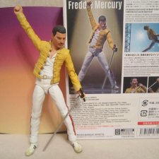 Фигурка Фредди Меркьюри Bandai