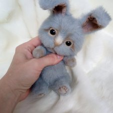 Зайчик, маленькая плюшевая игрушка