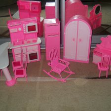 Размеры различных видов мебели для Барби, материалы их изготовления
