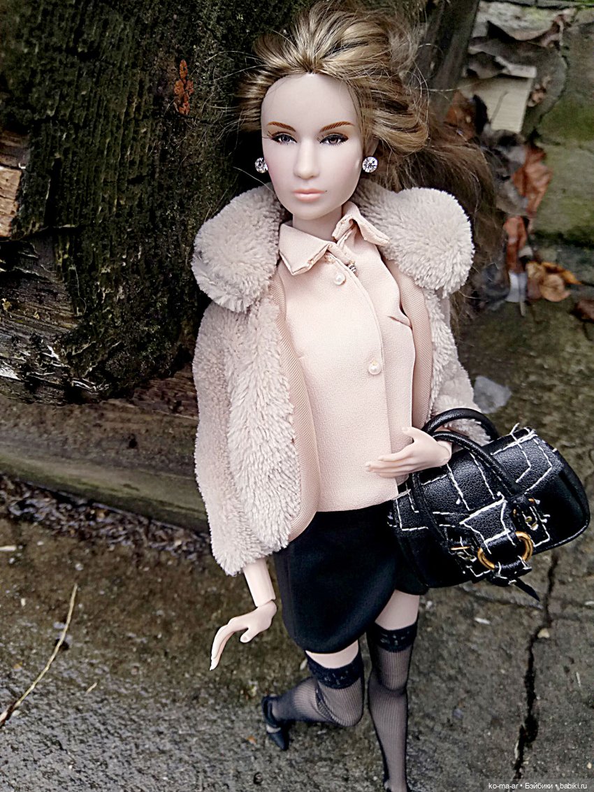 Zoe Benson или Зоя Николаевна Бессонова