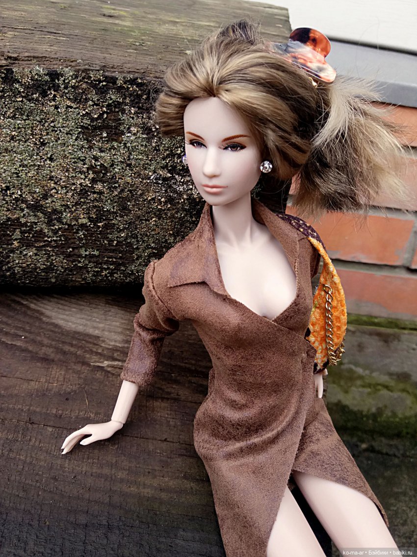 Zoe Benson или Зоя Николаевна Бессонова