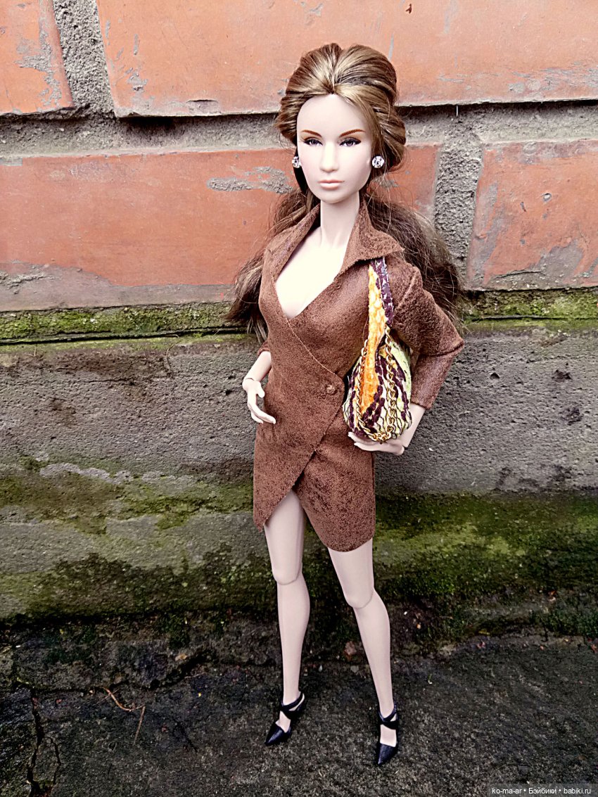 Zoe Benson или Зоя Николаевна Бессонова