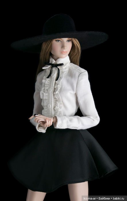 Zoe Benson или Зоя Николаевна Бессонова