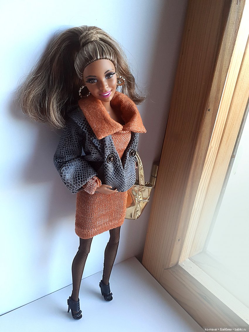 Мода на Barbiecore: почему одежда куклы Барби захватила весь мир