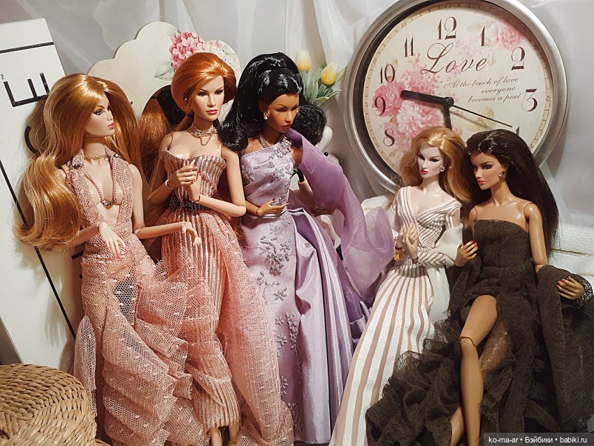 Как девушки собирались на бал