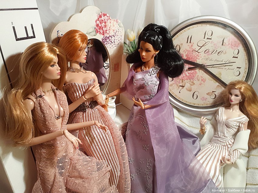 Как девушки собирались на бал