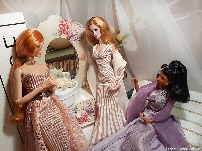Как девушки собирались на бал