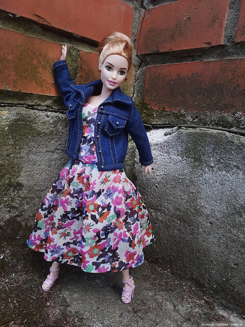 Пышный гардероб — Одежда и обувь для кукол своими руками: фото