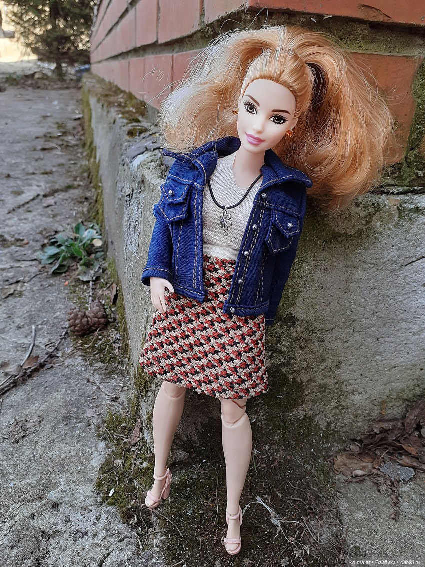 Пышный гардероб — Одежда и обувь для кукол своими руками: фото