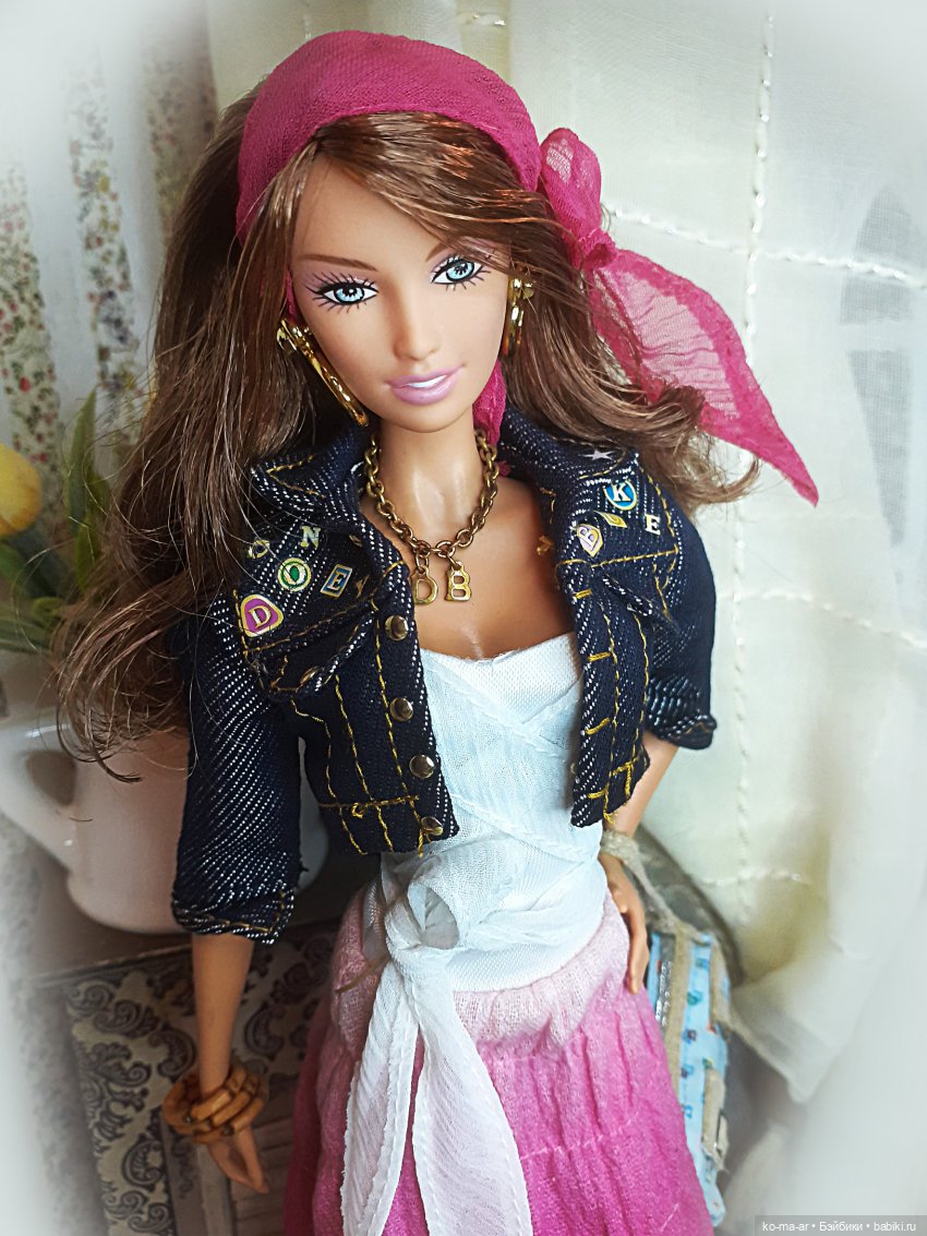 Barbie Laser-Leatherette Dress и все мои Анны-Лары