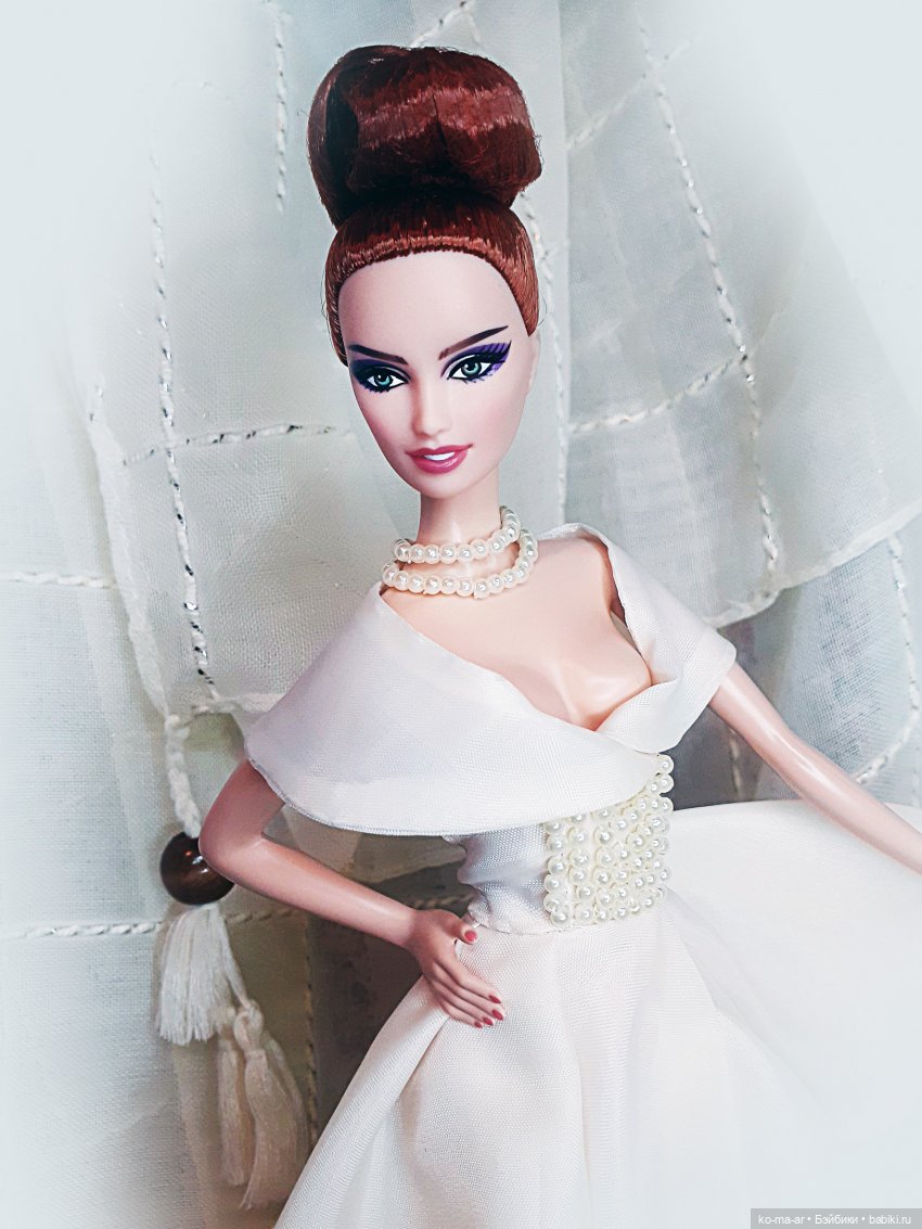 Barbie Laser-Leatherette Dress и все мои Анны-Лары (фото 3)