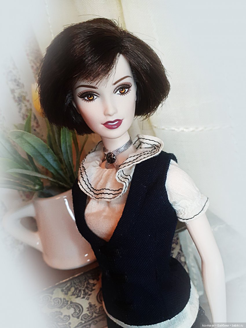 Barbie Laser-Leatherette Dress и все мои Анны-Лары