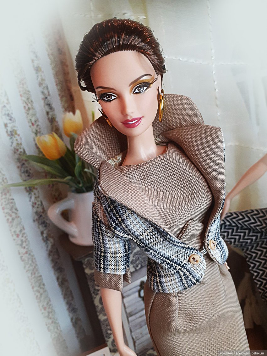 Barbie Laser-Leatherette Dress и все мои Анны-Лары