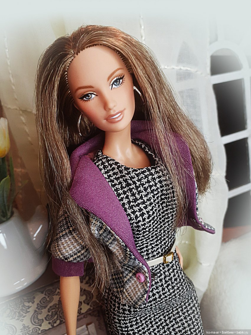 Barbie Laser-Leatherette Dress и все мои Анны-Лары