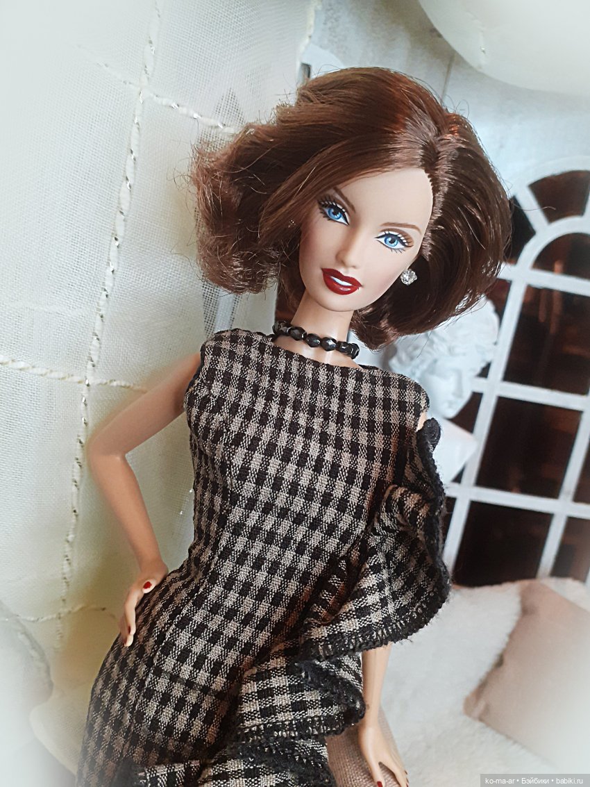 Barbie Laser-Leatherette Dress и все мои Анны-Лары