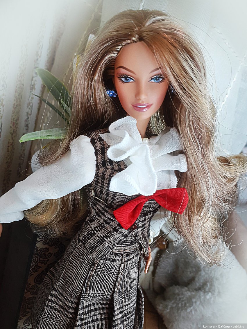 Barbie Laser-Leatherette Dress и все мои Анны-Лары