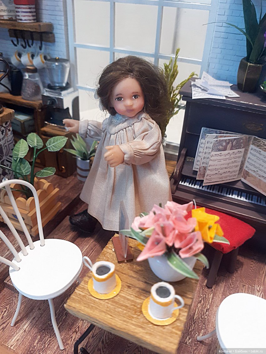 Маша открывает кафе — Домашние фото авторских кукол: личные коллекции