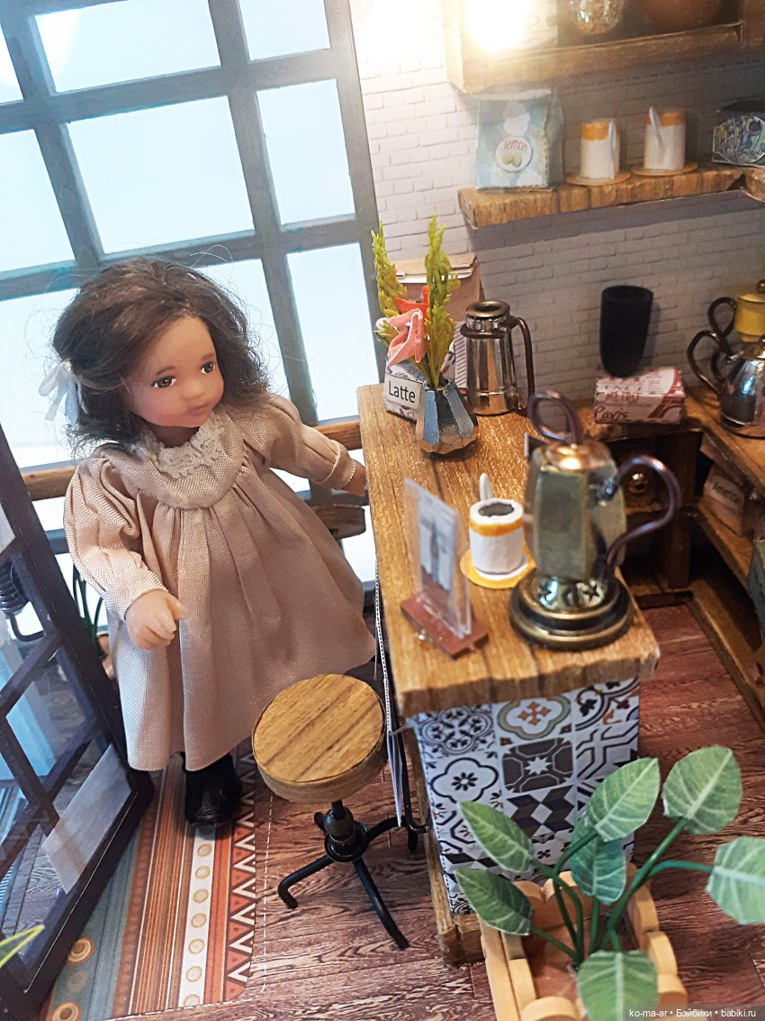 Маша открывает кафе — Домашние фото авторских кукол: личные коллекции (фото 5)