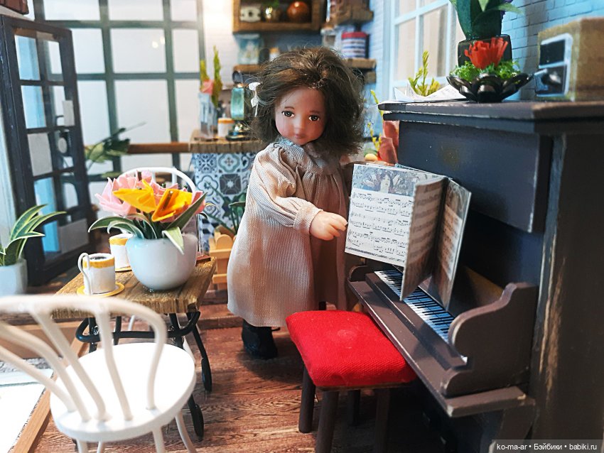 Маша открывает кафе — Домашние фото авторских кукол: личные коллекции