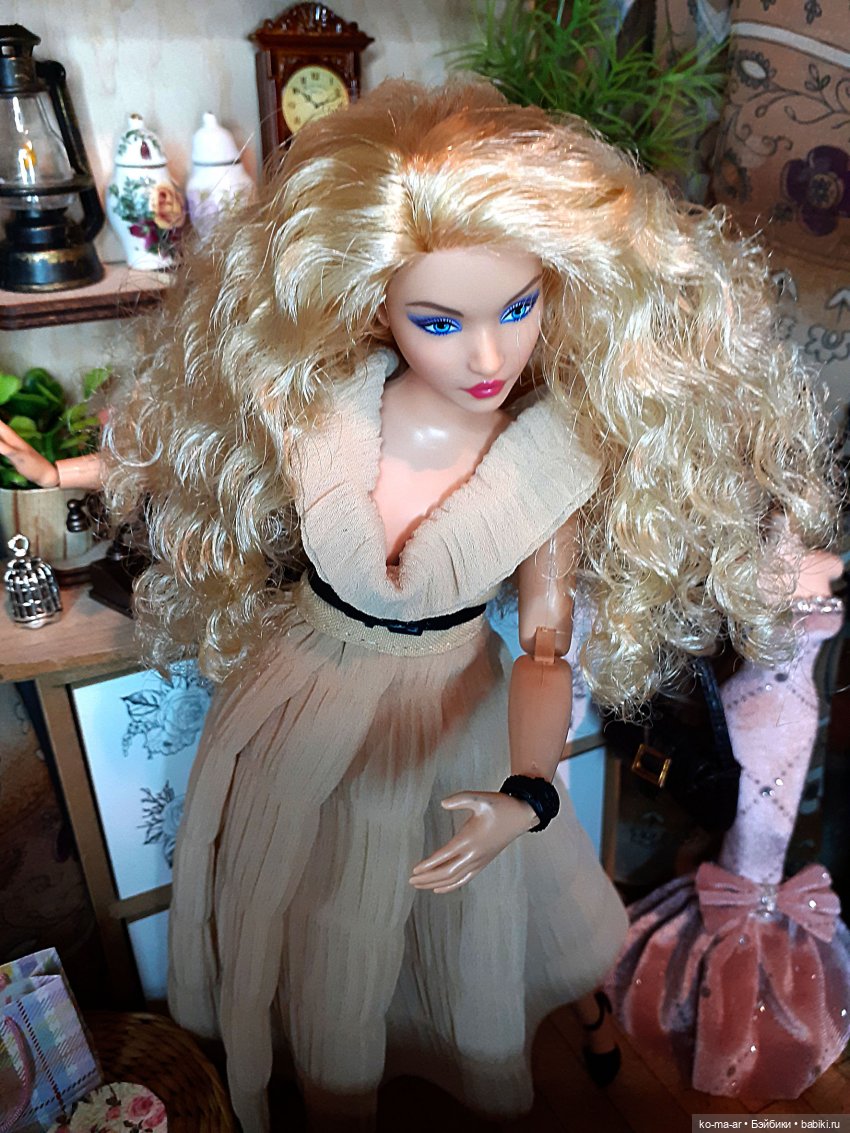 Мебель / Сумочки / Девушки / Посиделки