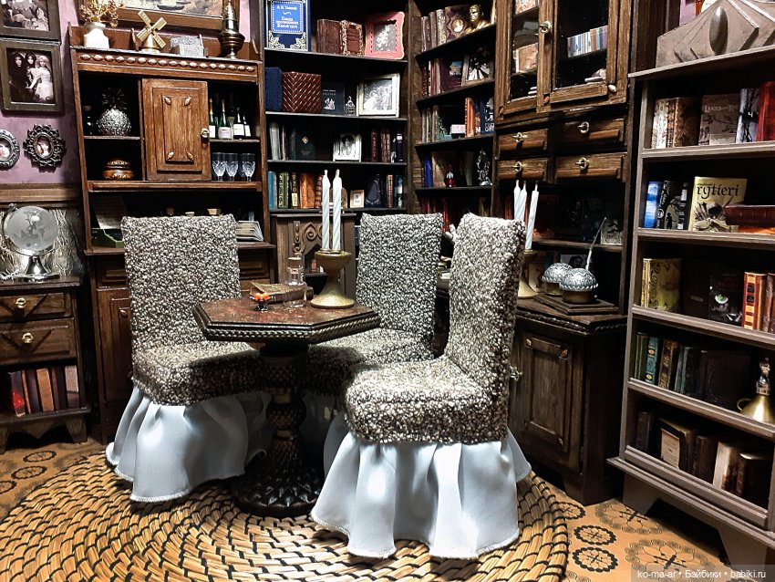 Уголок маленького книголюба