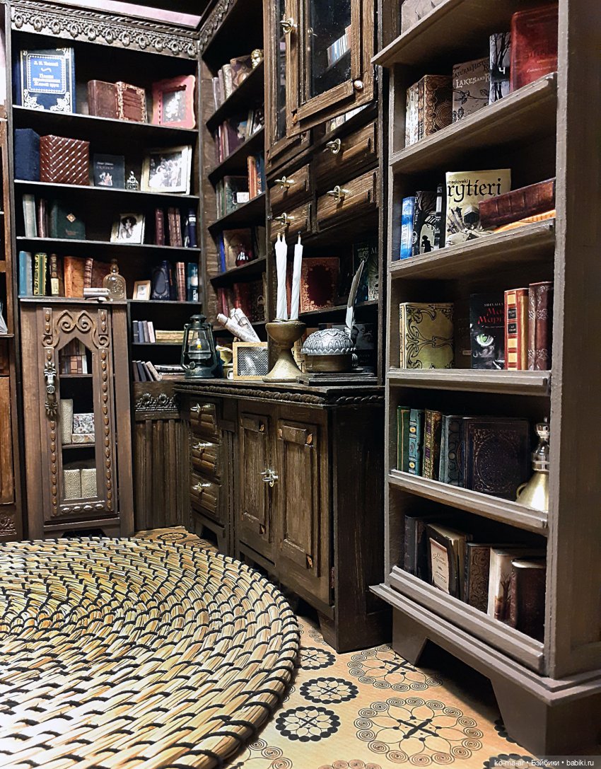 Уголок маленького книголюба