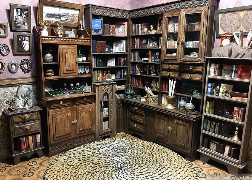 Уголок маленького книголюба