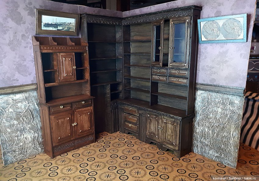 Уголок маленького книголюба