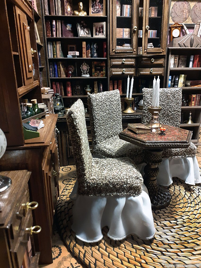 Уголок маленького книголюба