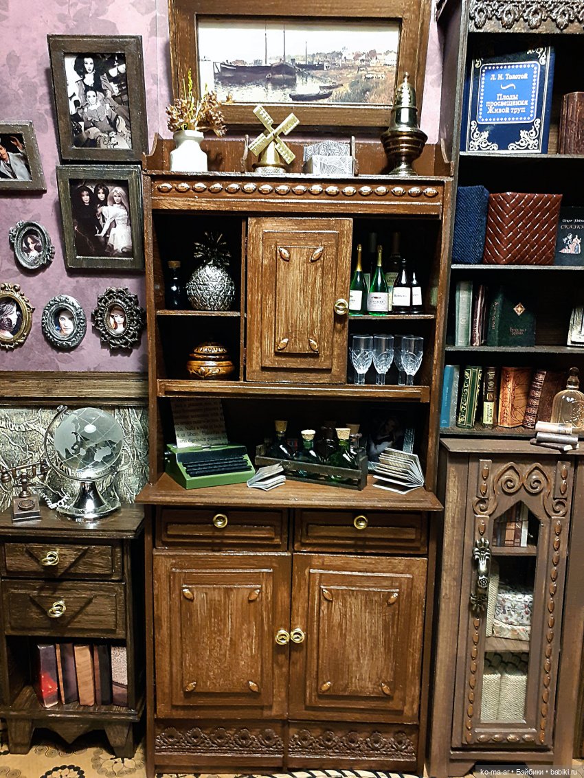 Уголок маленького книголюба