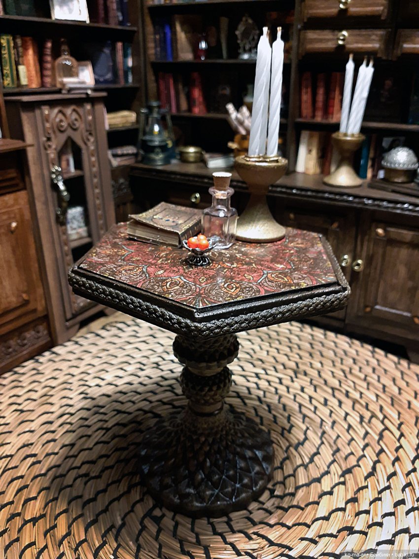 Уголок маленького книголюба