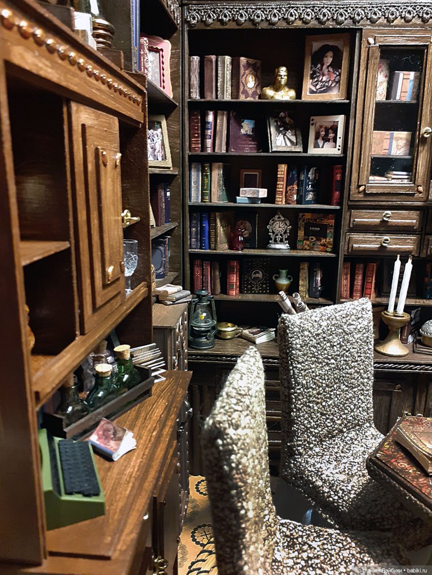 Уголок маленького книголюба