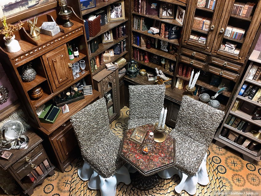 Уголок маленького книголюба