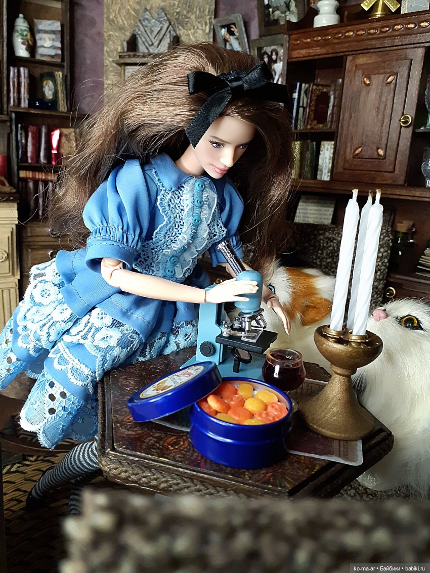 Ванесса в Зазеркалье — Одежда и обувь для кукол своими руками: фото