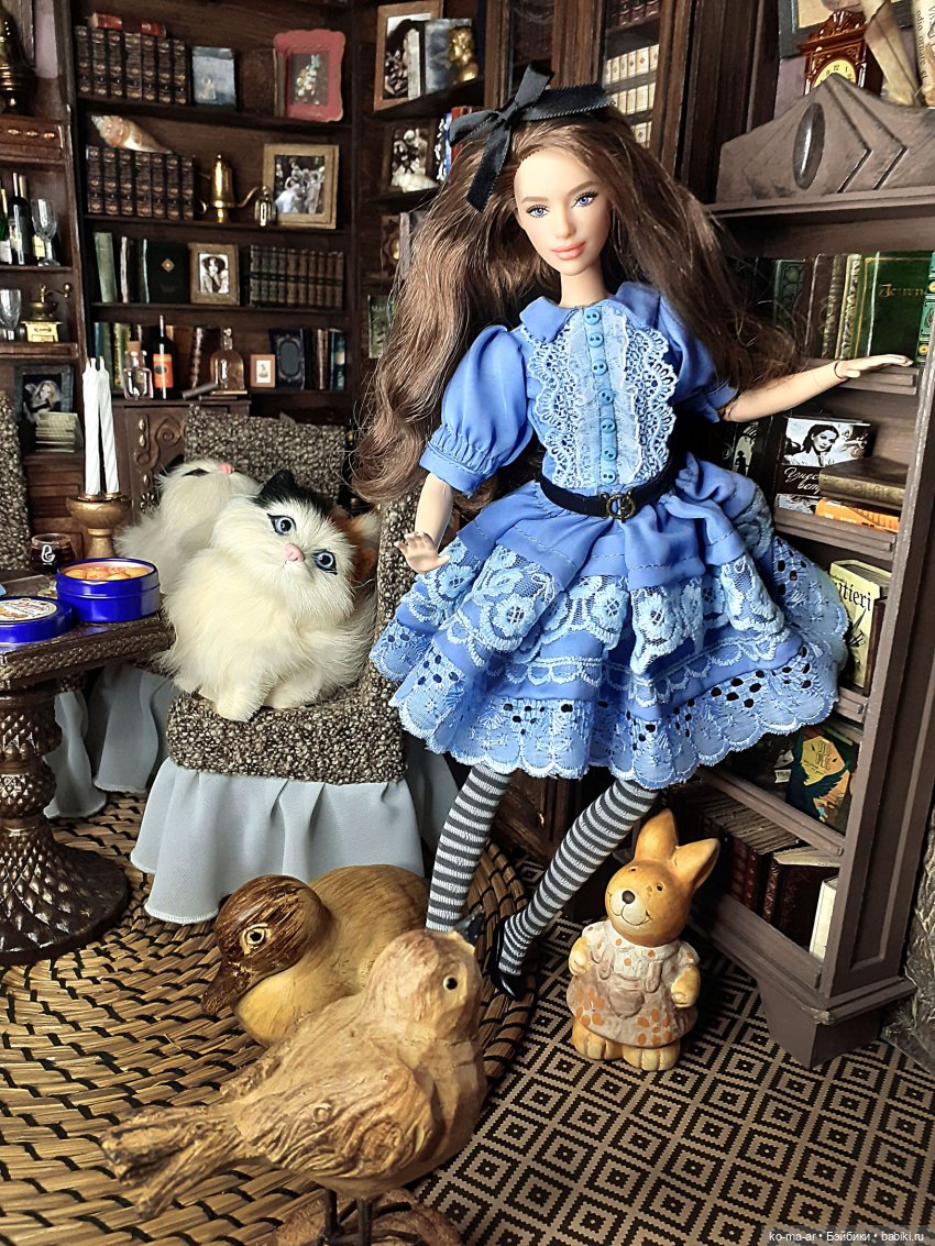Ванесса в Зазеркалье — Одежда и обувь для кукол своими руками: фото
