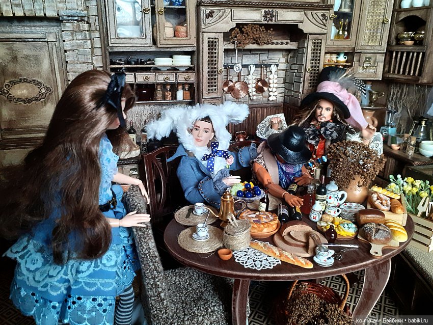 Безумное чаепитие у Мартовского Зайца (фото 3)
