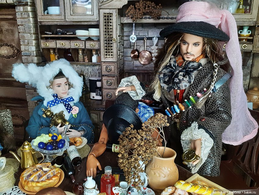 Безумное чаепитие у Мартовского Зайца