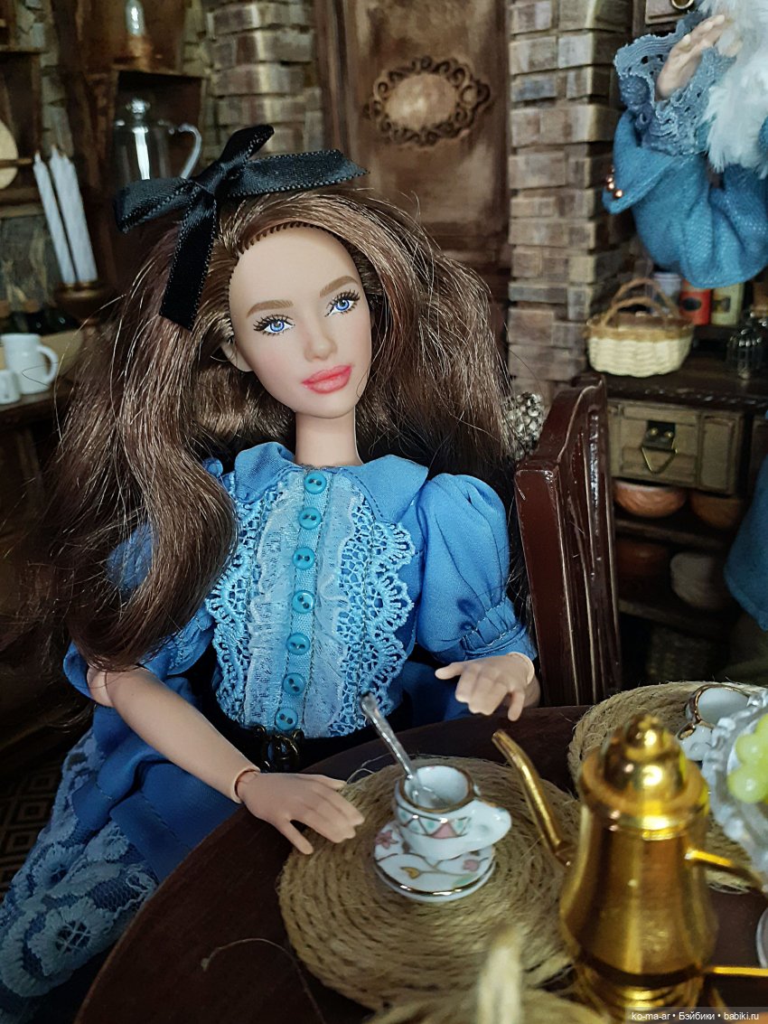 Безумное чаепитие у Мартовского Зайца