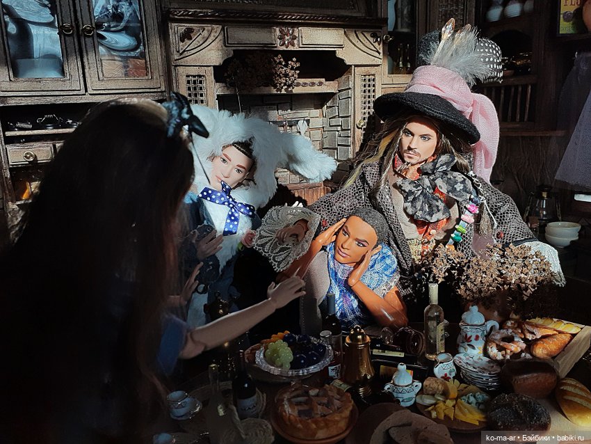 Безумное чаепитие у Мартовского Зайца