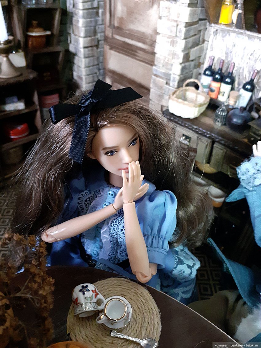 Безумное чаепитие у Мартовского Зайца