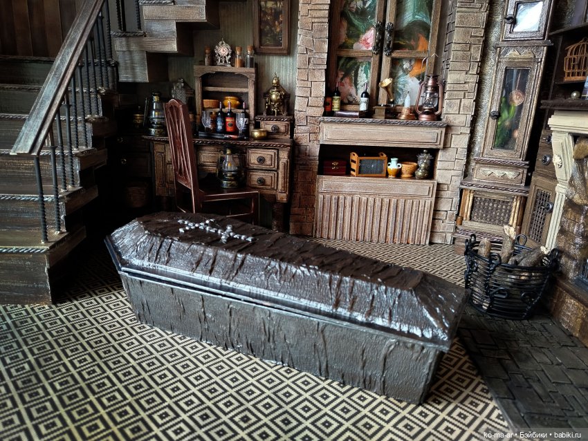 Диван, гроб и другие полезные вещи