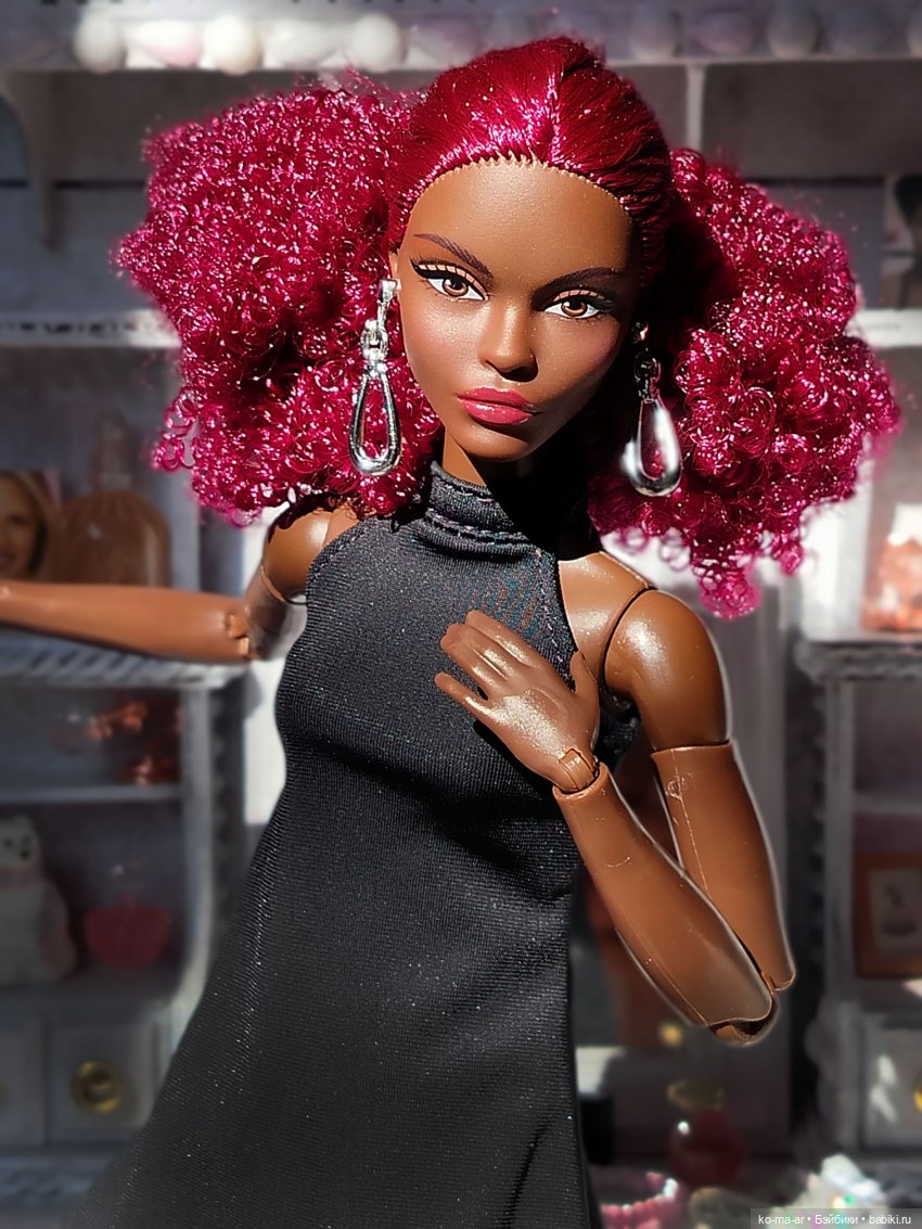 Базовые 2025 | Бэйбики Базовые 2025 — Куклы Barbie (Барби): Looks (фото 2)