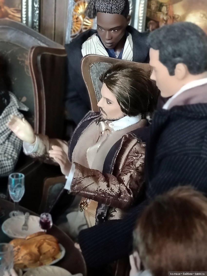 Вампиры / 3 серия — Кукольные фотоистории и сериалы: комиксы